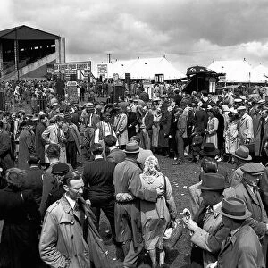 Prince Monolulu among the crowds at Epsom on Derby Day, June 1949
