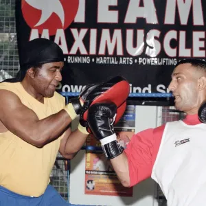 Prince Naseem Hamed with Emanuel Steward at the Kronk Gym in Detroit Print
