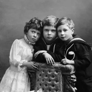 Prince of Wales with Prince Albert and Princess Mary pose for a portrait Prince of Wales with Prince Albert and Princess Mary pose for a portrait