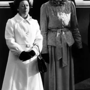 Princess Diana and Princess Margaret await the arrival of Queen Beatrix