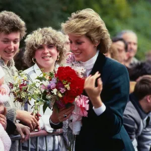 August Collection: 27 Aug 1986
