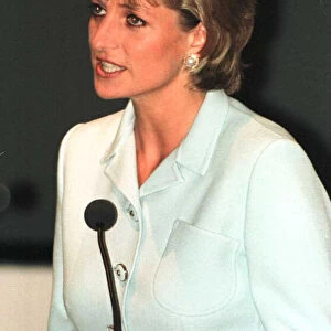 Princess Diana speaks to students during a symposium on breast cancer at the Northwestern