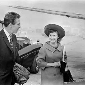 Print of Princess Margaret and Antony Armstrong-Jones at London Airport Print of Princess Margaret and Antony Armstrong-Jones at London Airport