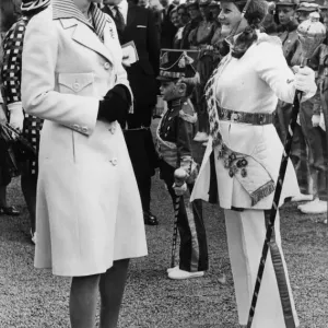 La princesse royale rencontre la majorette de tambour Sylvia Moran, du Washington Grey.