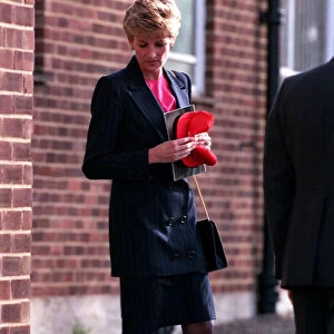 PRINCESS OF WALES IN STREET LEAVING THE RED CROSS CENTRE IN NORTH LONDON - 1993