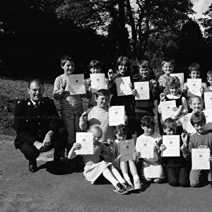 Proficient pupils... Supt David Cornmell (left) presented these children from Marsden