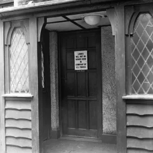 Public House Notice in Oxford High Street, Oxfordshire, informing woman they will not be
