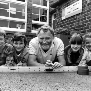 David Bellamy Visits Seaton Delaval First School Print June 1986