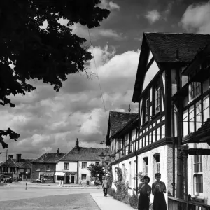 Quaint Beaconsfield Village Print, Circa 1940s