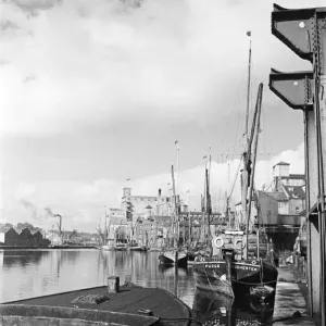 Muelle en los muelles de Ipswich, en la desembocadura del río Orwell, Suffolk. 11 de junio de 1946.