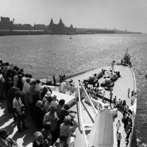 Queen Elizabeth 2, ocean liner, built for the Cunard Line which was operated by Cunard as Queen Elizabeth 2, ocean liner, built for the Cunard Line which was operated by Cunard as