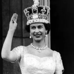 Queen Elizabeth on the balcony at Buckingham Palace after her Coronation at Westminster Queen Elizabeth on the balcony at Buckingham Palace after her Coronation at Westminster
