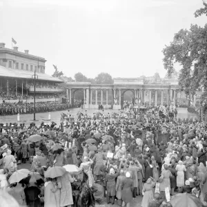 Königin Elisabeth Krönenung der britischen Monarchin Zweite Juni 1953 Die königliche Kutsche mit Königin Elisabeth II
