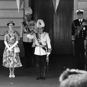 Queen Elizabeth with the Duke of Edinburgh pose at Buckingham Palace with Iraq Queen Elizabeth with the Duke of Edinburgh pose at Buckingham Palace with Iraq