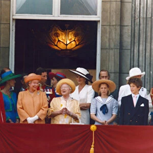 Queen Elizabeth with her family Queen Mother Prince Charles