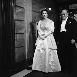 Queen Elizabeth II arrives at Royal Variety Performance. 16th May 1960