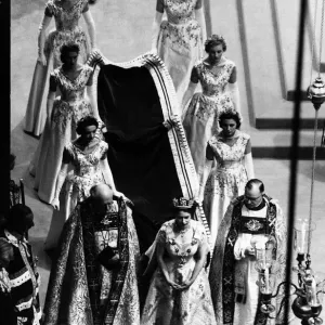 Queen Elizabeth II Coronation Westminster Abbey June 1953 train carried by women Queen Elizabeth II Coronation Westminster Abbey June 1953 train carried by women
