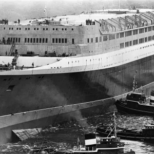 Queen Elizabeth II launching the Cunard Cruise Liner, The QE2 in the Clyde Queen Elizabeth II launching the Cunard Cruise Liner, The QE2 in the Clyde