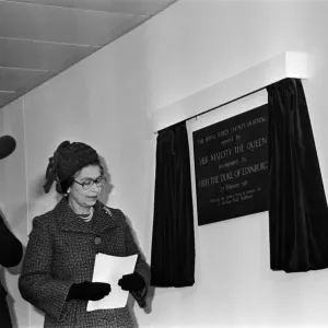 Queen Elizabeth II opens the Royal Surrey County Hospital Queen Elizabeth II opens the Royal Surrey County Hospital