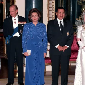 Queen Elizabeth II Print with President Mubarak and Family, July 1991 Queen Elizabeth II Print with President Mubarak and Family, July 1991
