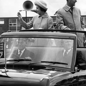 Queen Elizabeth II and Prince Phillip at Prissick Base, Teesside 1977 Print Queen Elizabeth II and Prince Phillip at Prissick Base, Teesside 1977 Print