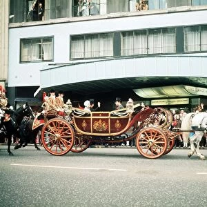 Queen Elizabeth II silver wedding procession. Nov 1972 Queen Elizabeth with Prince