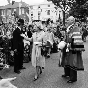 Queen Elizabeth II in Dudley Silver Jubilee Print 1977