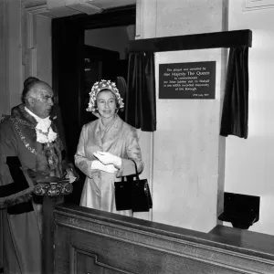 Queen Elizabeth II in Walsall Silver Jubilee Print 1977