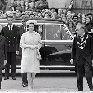 Queen Elizabeth II visits Bonn University in Germany - May 1965