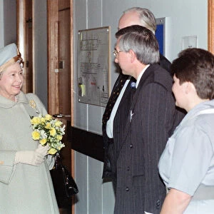 Queen Elizabeth II visits Leicester Royal Infirmary. 9th December 1993