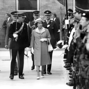 Queen Elizabeth II visits the TA Centre at Cramlington Print Queen Elizabeth II visits the TA Centre at Cramlington Print
