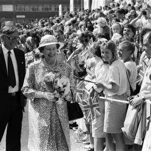 Queen Elizabeth II visits Port Sunlight print, 8th August 1988