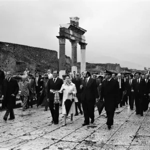 Queen Elizabeth II Visits Pompeii Print