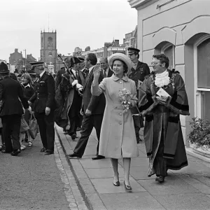 Queen Elizabeth II visits Stockton Town Centre Silver Jubilee Tour Print 1977