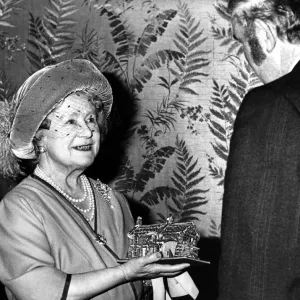 Queen Elizabeth the Queen Mother North East Visit Print 1980