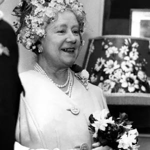 Queen Elizabeth the Queen Mother North East Visits Queen Elizabeth Queen Elizabeth the Queen Mother North East Visits Queen Elizabeth