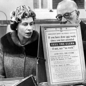 The Queen at Holloway Employment Exchange during visit - November 1960 18 / 11 / 1960