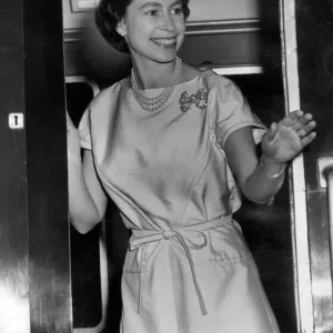 The Queen leaving Manchester, 18th February 1965 The Queen leaving Manchester, 18th February 1965