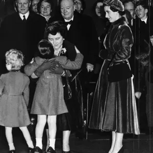 Queen Mother Saying Goodbye to Prince Charles Print, 1954 Queen Mother Saying Goodbye to Prince Charles Print, 1954