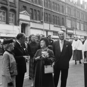 The Queen Mother visits Victoria Law Courts, 100 years after Queen Victoria laid The Queen Mother visits Victoria Law Courts, 100 years after Queen Victoria laid