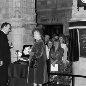 The Queen Mother visits Victoria Law Courts, 100 years after Queen Victoria laid The Queen Mother visits Victoria Law Courts, 100 years after Queen Victoria laid