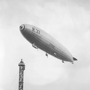 The R. 33 Airship and its sister ship were virtual copies of a Graf Zeppelin that had been