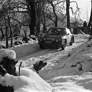 RAC Rally November 1970 a Porshe 911 tackles the course