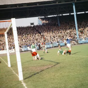 Rangers 5-0 Hibernian, Scottish League match action at Ibrox Stadium, Glasgow Rangers 5-0 Hibernian, Scottish League match action at Ibrox Stadium, Glasgow
