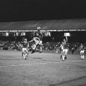 Reading 4-2 Chesterfield, Division Three match at Elm Park, Wednesday 2nd October 1985 Reading 4-2 Chesterfield, Division Three match at Elm Park, Wednesday 2nd October 1985