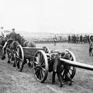 Territorial Army Recruits Train on Artillery Pieces Print 25th October 1914 Territorial Army Recruits Train on Artillery Pieces Print 25th October 1914