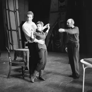 Print of rehearsals for Cabaret at the Palace Theatre, London