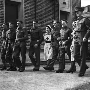 Repatriated wounded soldiers seen shortly after returning to the UK. Circa October 1943 Repatriated wounded soldiers seen shortly after returning to the UK. Circa October 1943