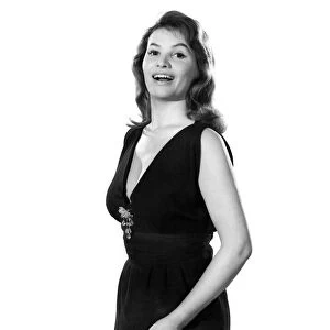Reveille Fashions 1961: Yvonne Buckingham. December 1961 P006853