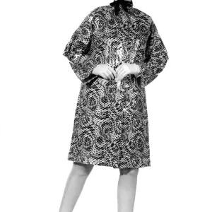Reveille Fashions: Ann Cave. November 1966 P006694